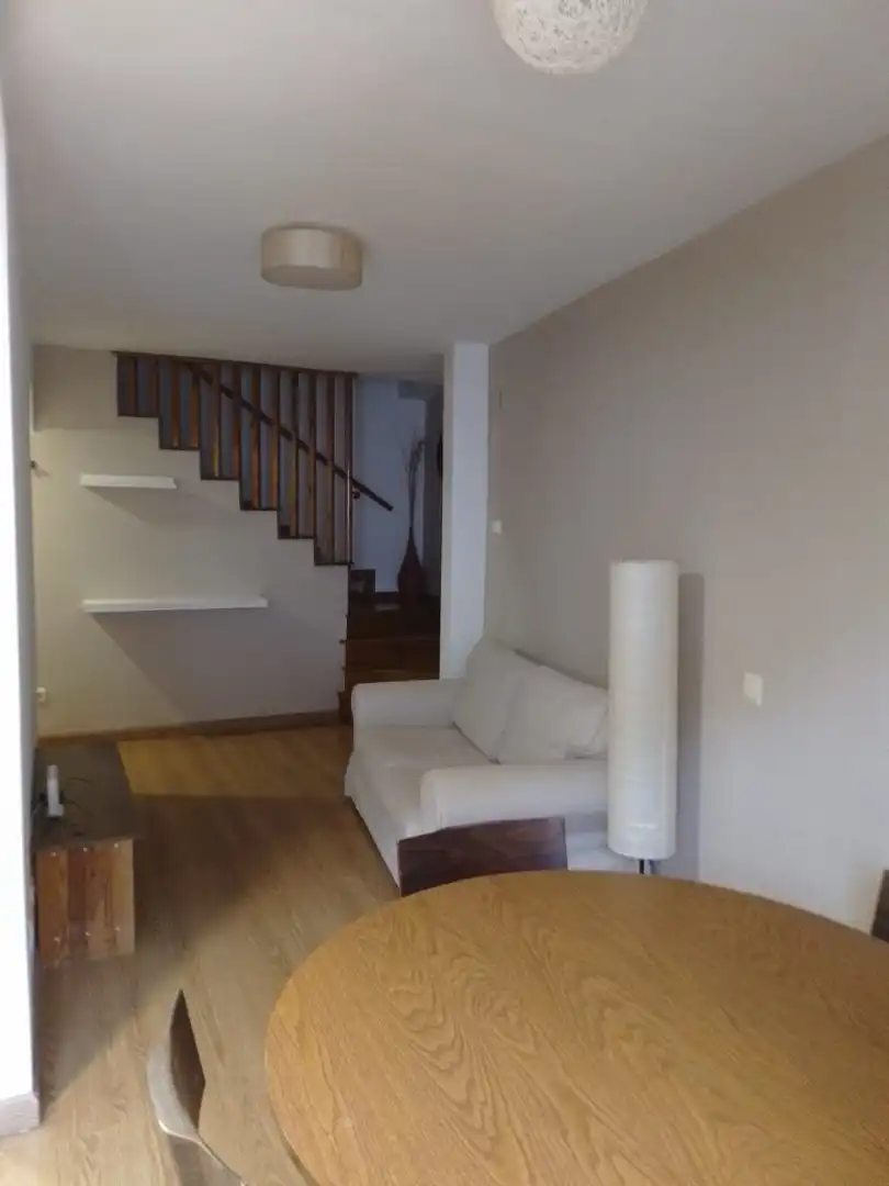 Duplexes for rent in Rialp
