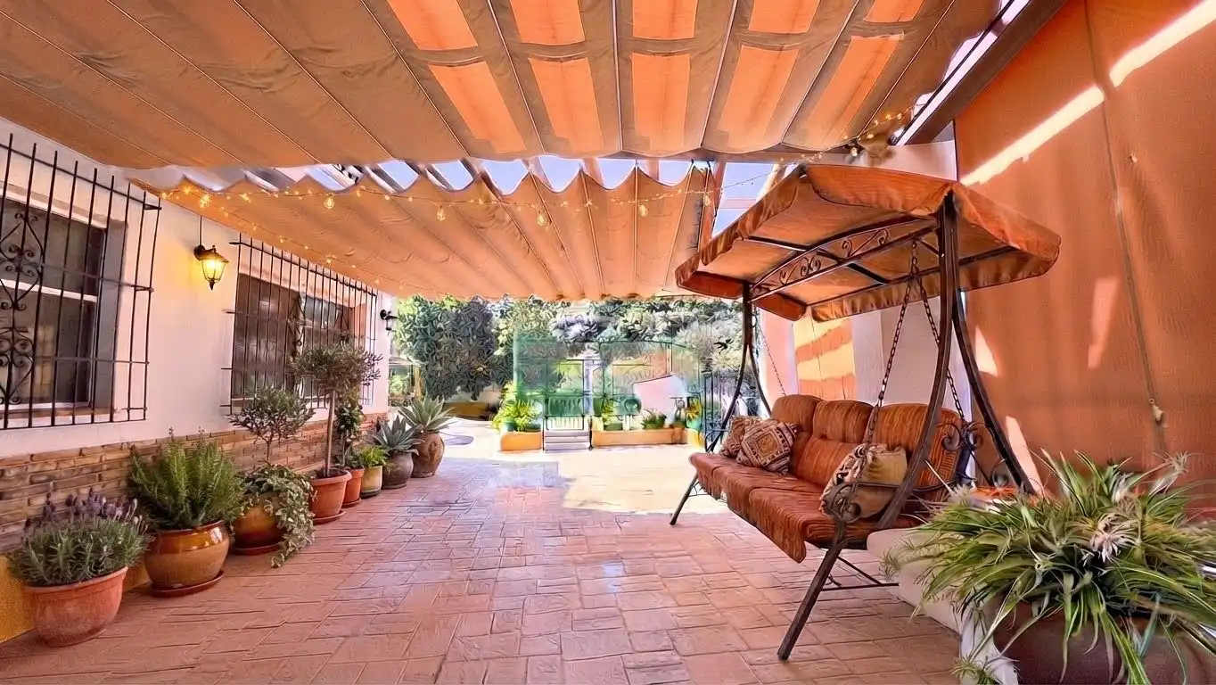 Casa amb piscina en venda a Casabermeja