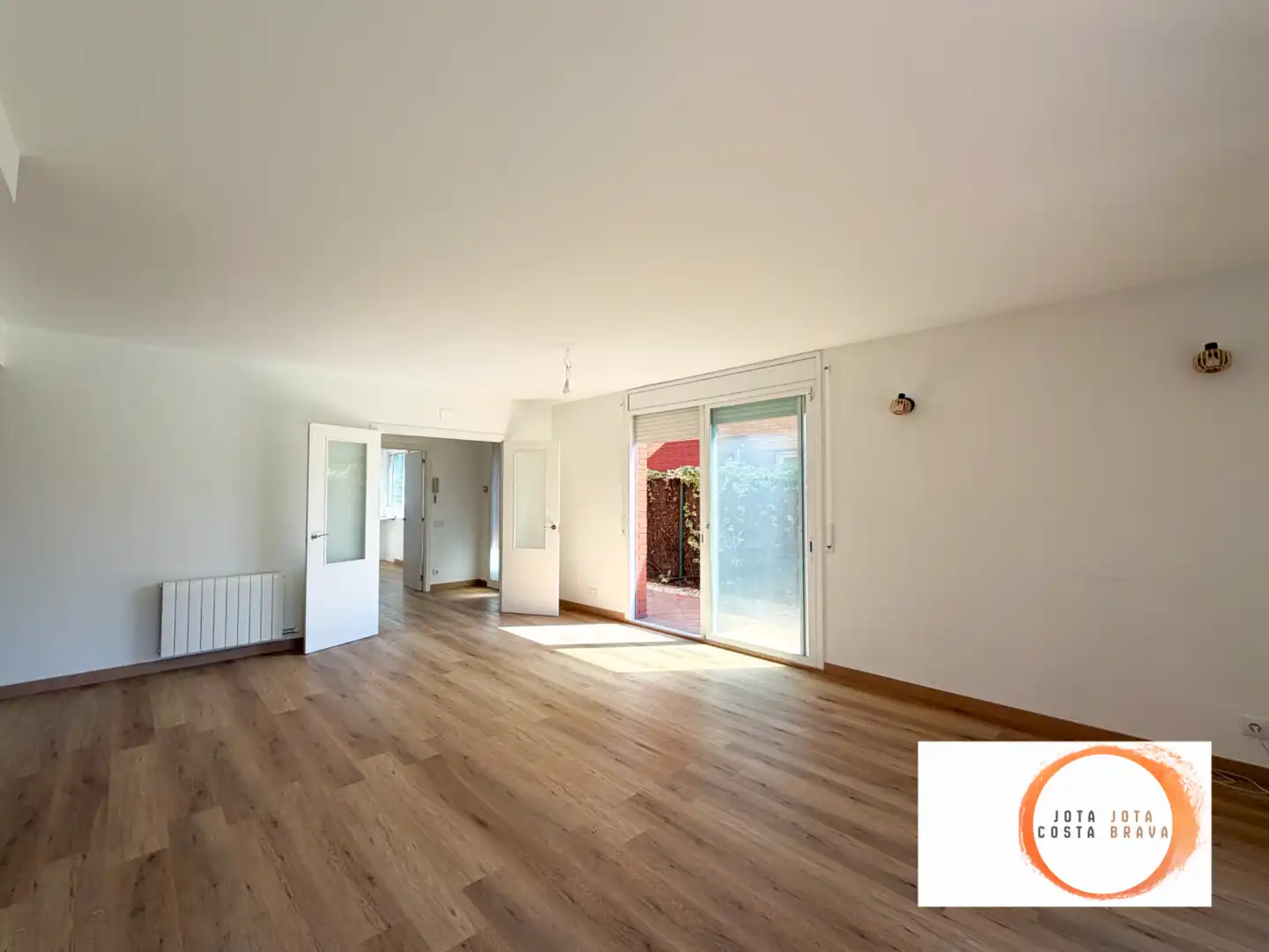 Wohnzimmer von Einfamilien-Reihenhaus zum Verkauf in Tordera mit Heizung, Privatgarten und Parkett