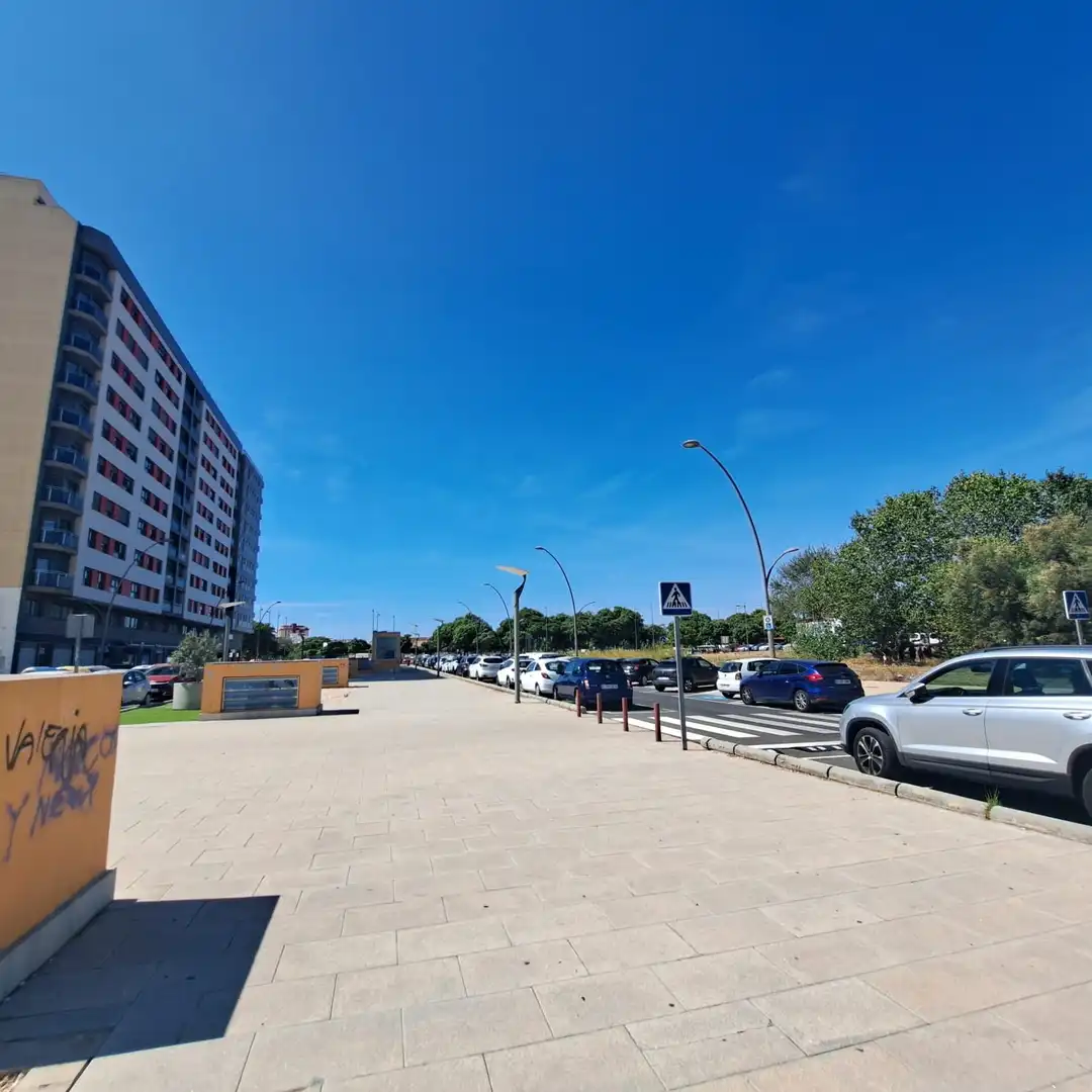 Einzelparkplatz mit Aufzug zum Verkauf in Avinguda Joan Calot 12, imagen 9