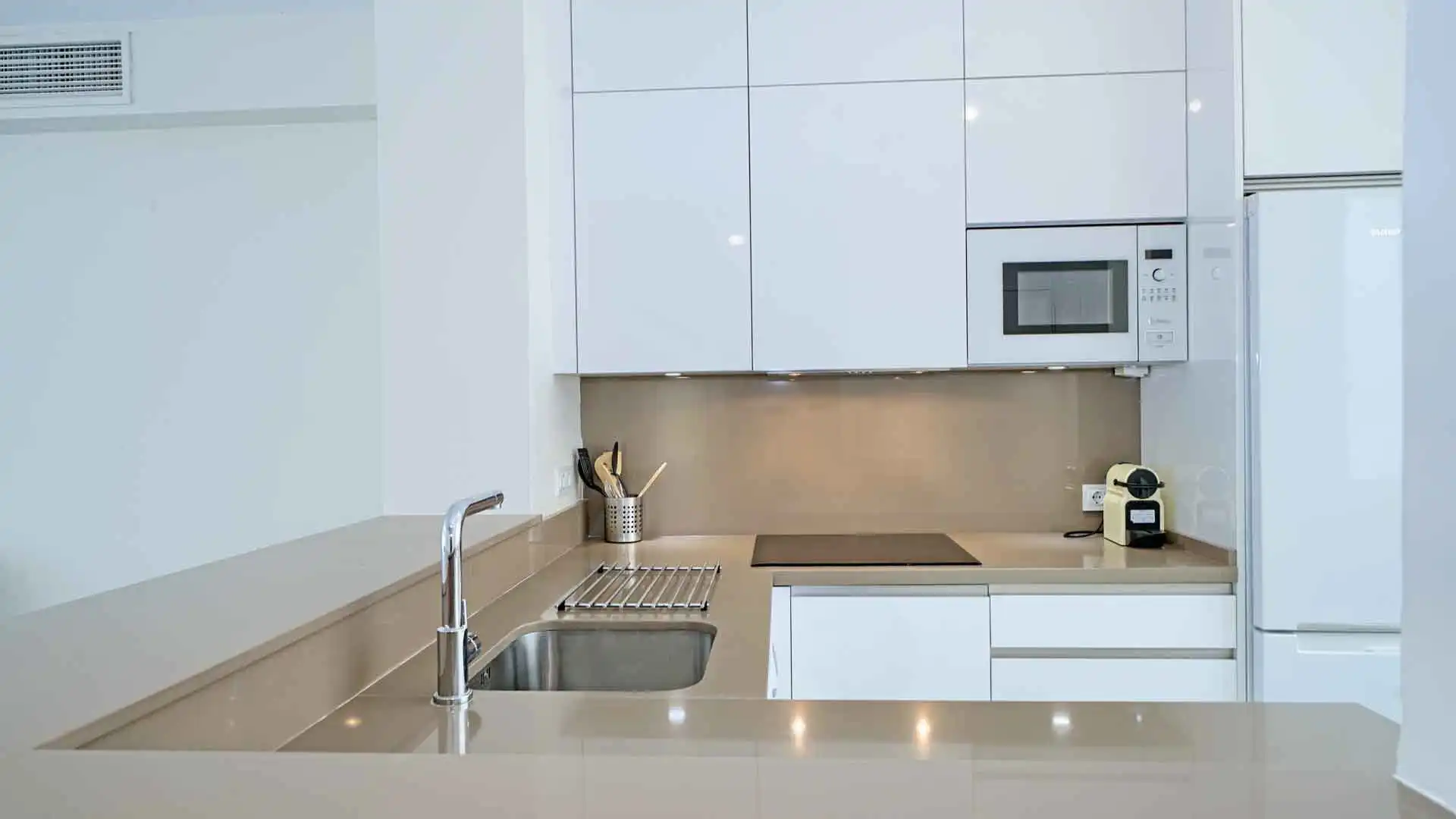 Apartment with pool for sale in Marbella Centro, imagen 12