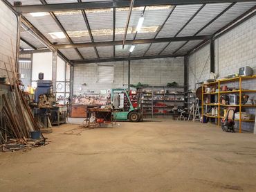 Industrial building for sale in Las Algaidas