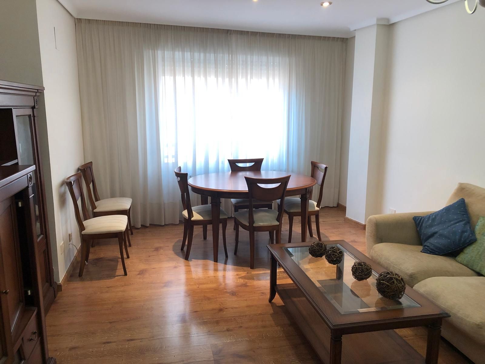 Piso en venta en Gran Vía de Tàrrega Monteblanco, 35, Ensanche - Parque del Oeste, Sur