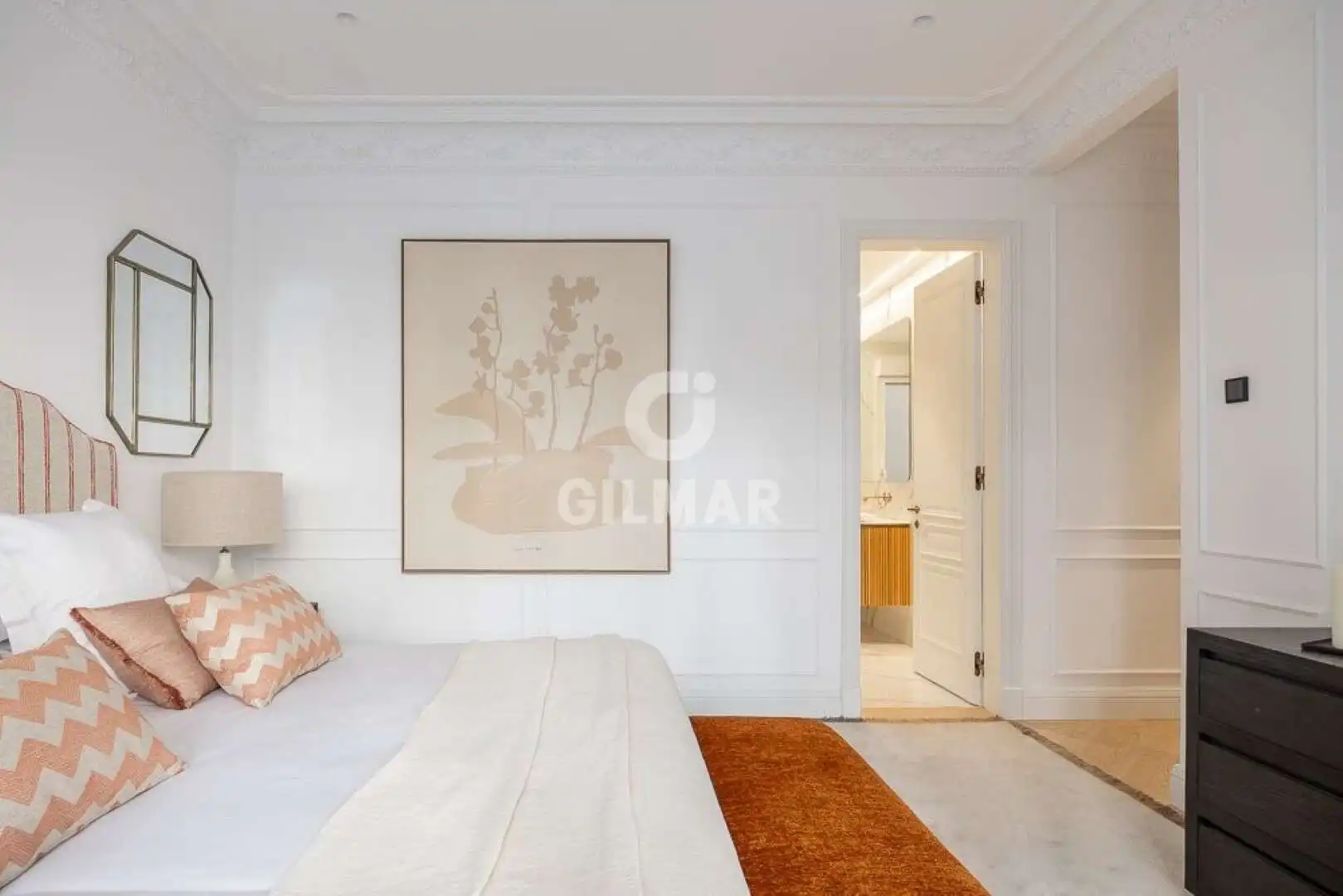 Habitación de Piso en venta en Madrid con Calefacción y Balcón