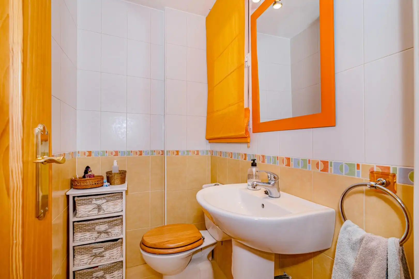 Baño de Casa adosada en venta en Cijuela con Aire acondicionado, Calefacción y Amueblado