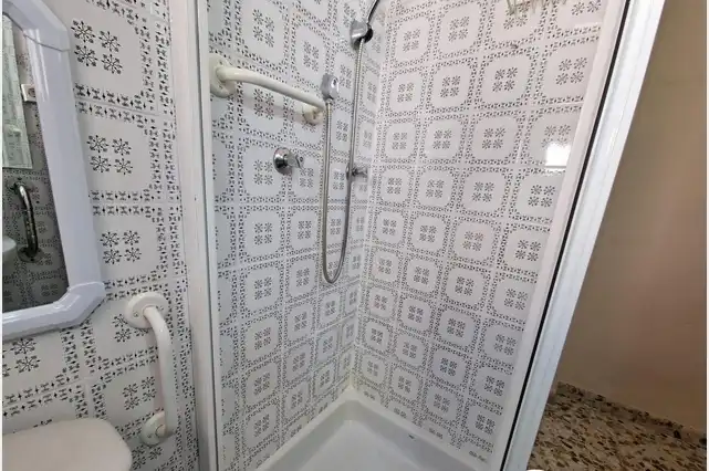 Bathroom of Attic for sale in Linares  with Air Conditioner, Heating and Terrace