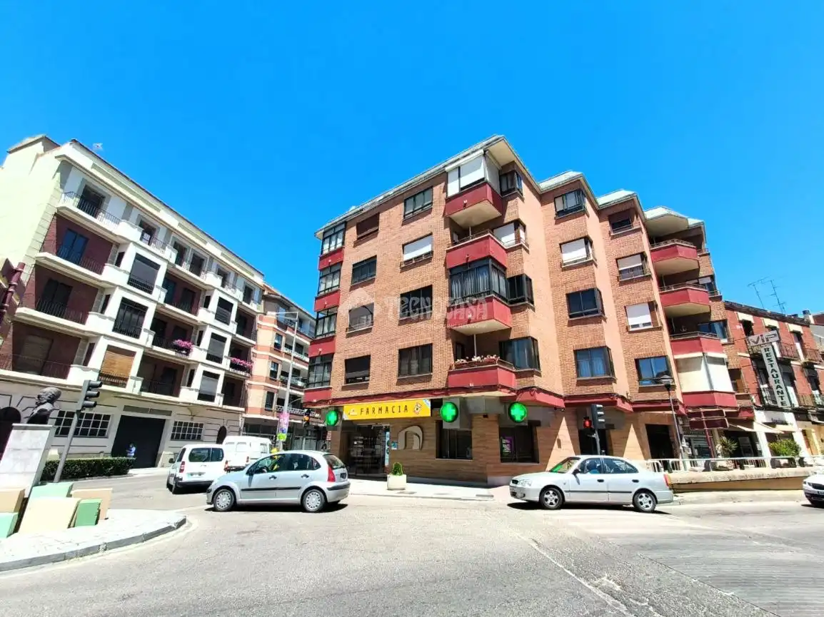 Vista exterior de Piso en venta en Medina del Campo con Calefacción
