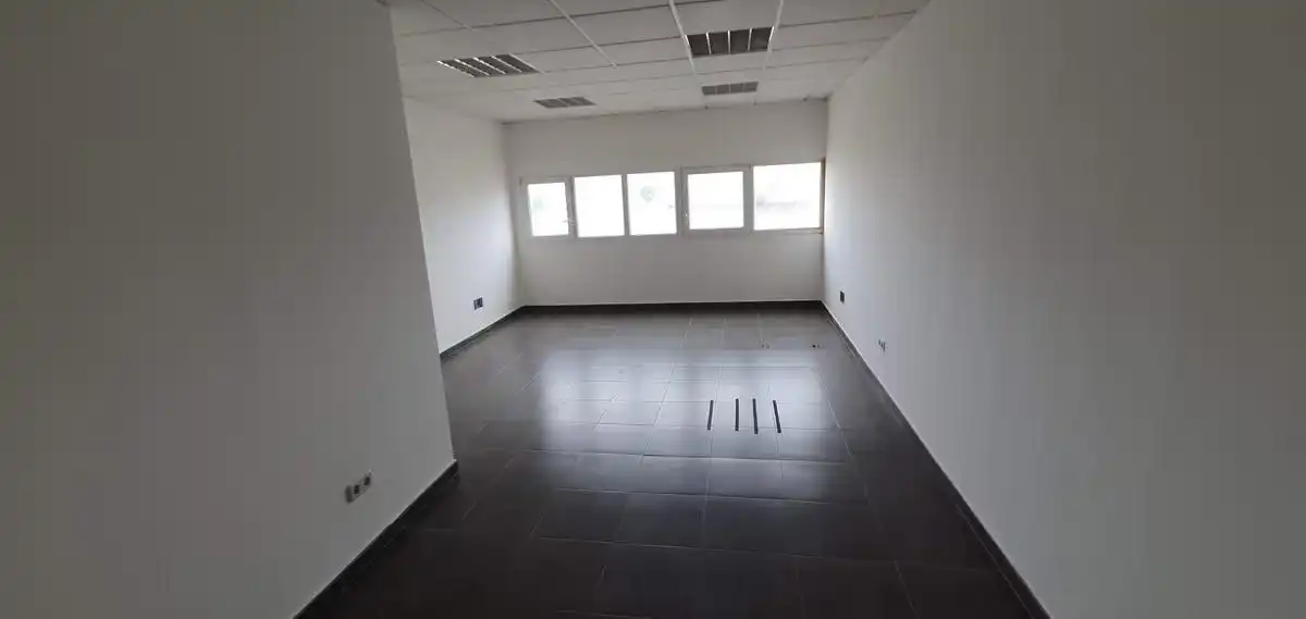 Nau industrial en venda en Torrelaguna