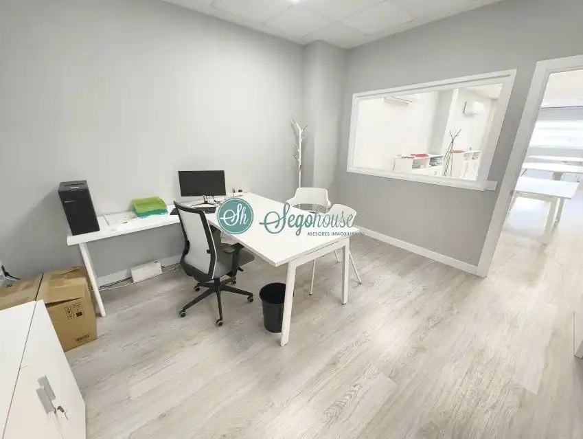 Office for rent in Segovia  with Heating