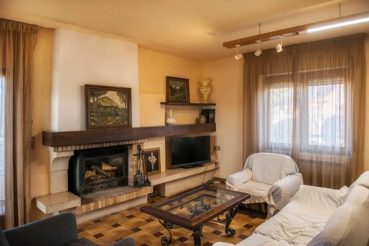 Sala de estar de Casa o chalet en venta en Sant Cugat Sesgarrigues con Calefacción, Jardín privado y Terraza