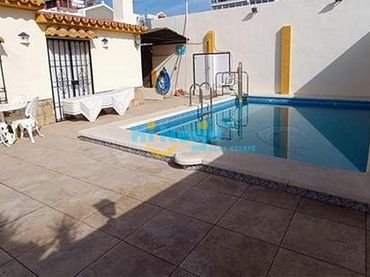 Casa con piscina in vendita a Centro
