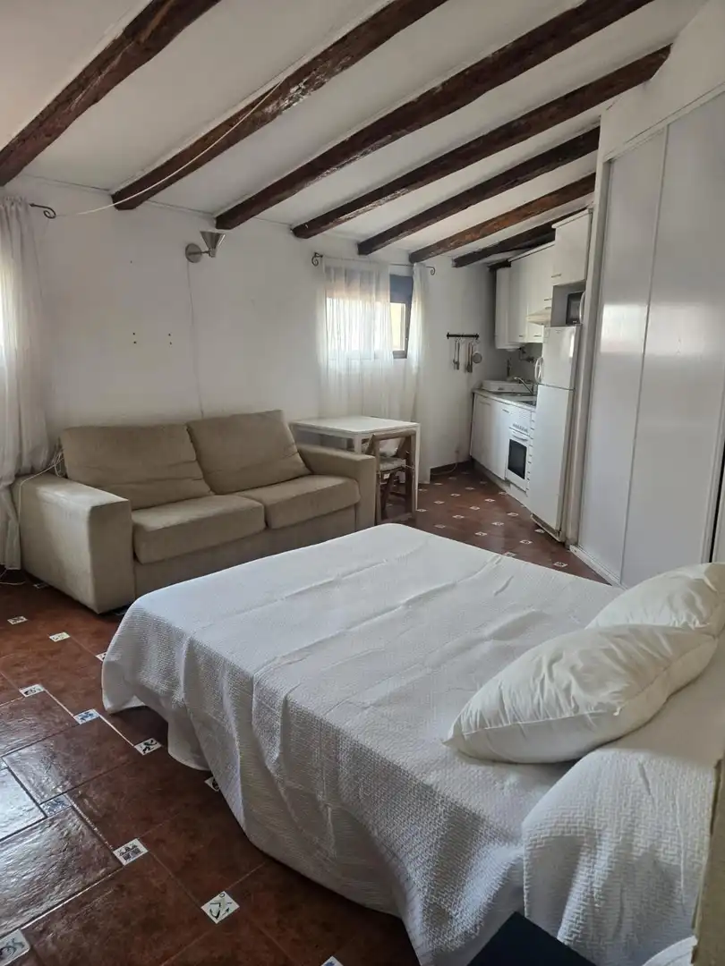 Habitación de Piso de alquiler en Madrid con Aire acondicionado, Calefacción y Amueblado