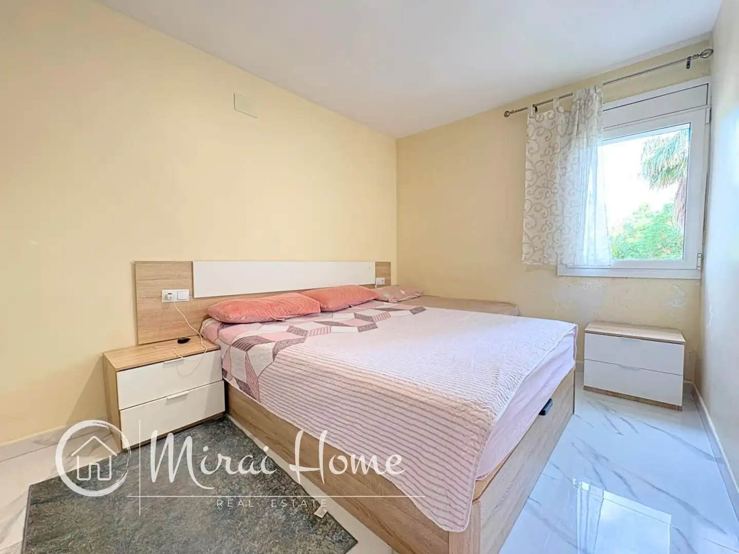 Habitación de Piso en venta en Montornès del Vallès con Balcón
