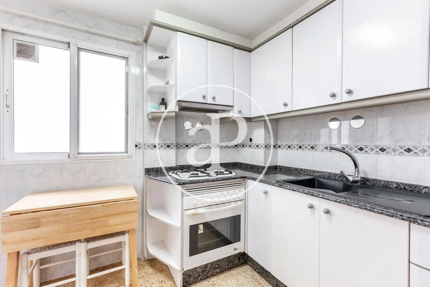 Küche von Wohnung zur Miete in Valencia mit Klimaanlage, Heizung und Möbliert
