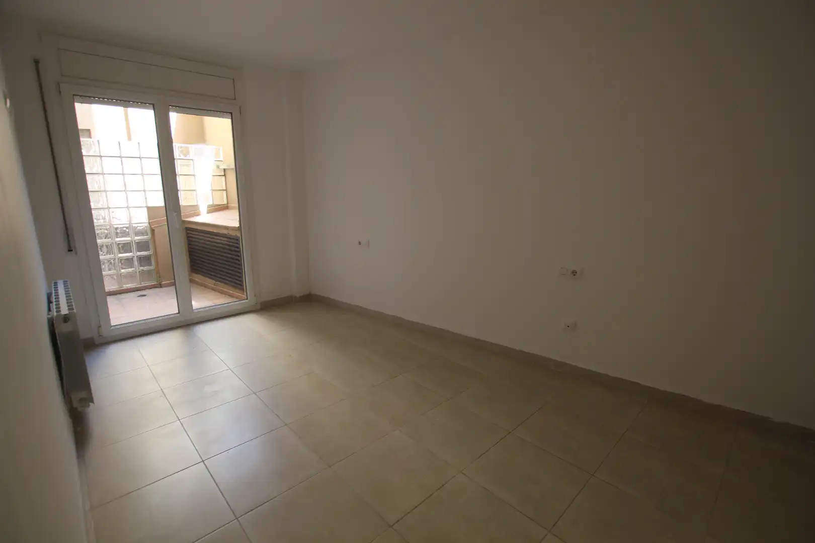 Piso en venta en Sant Julià de Ramis con Calefacción, Terraza y Horno