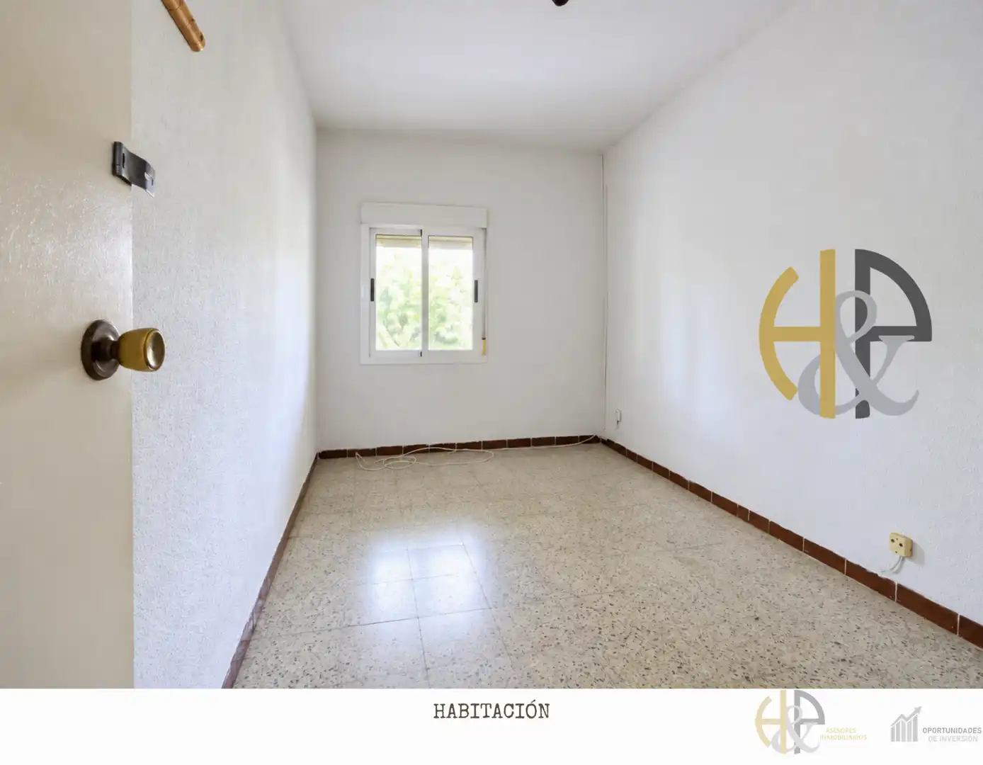 Bedroom of Flat for sale in Alcalá de Henares