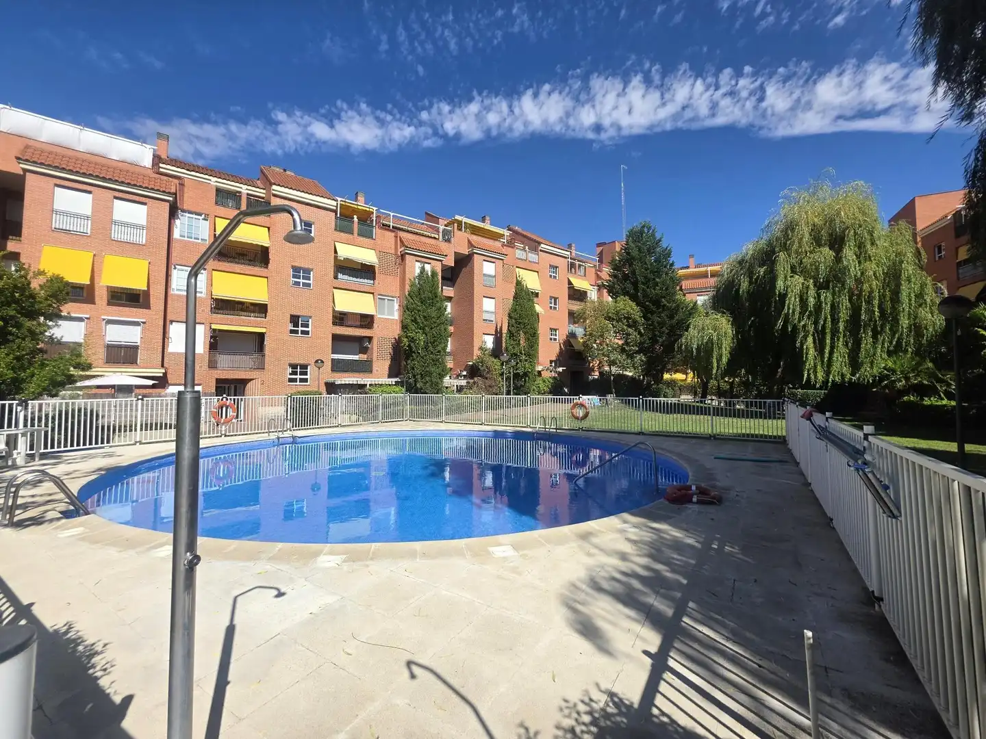 Vista exterior de Planta baixa en venda en Valdemoro amb Calefacció, Parquet i Terrassa