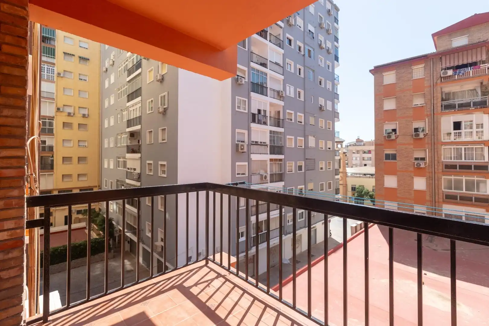 Piso en venta en AYALA, Parque Ayala - Jardín de la Abadía - Huelín