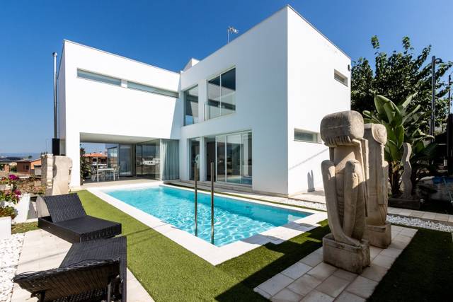 Casa-chalet en Venta en  PJ SUISSA, DE en Can Parellada