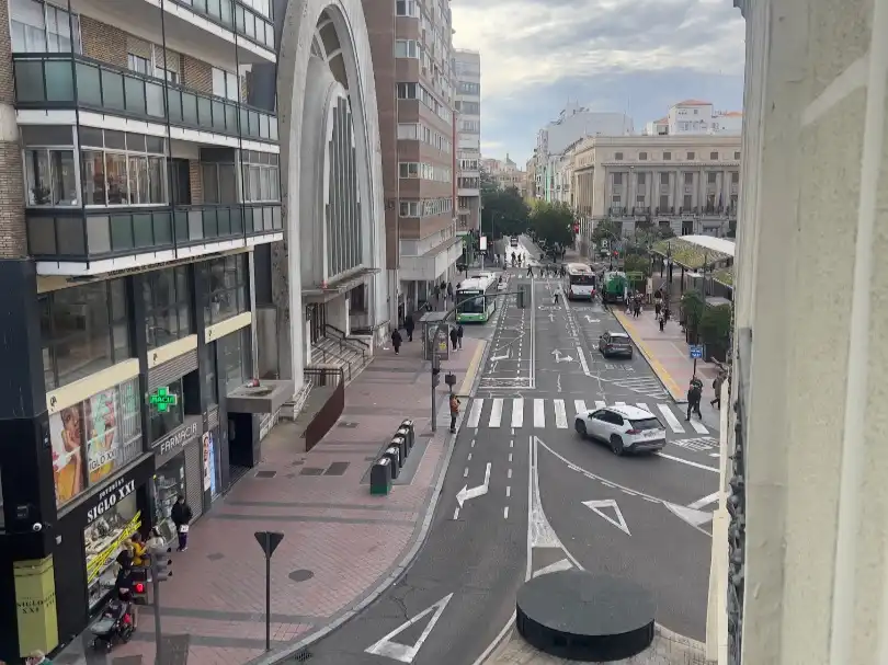 Vista exterior de Piso en venta en Valladolid Capital con Aire acondicionado, Terraza y Balcón