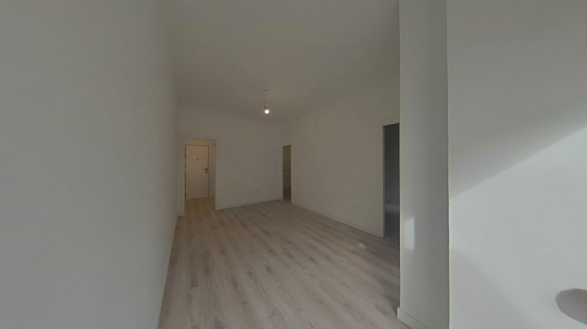 Flat for sale in L'Hospitalet de Llobregat  with Parquet flooring and Balcony