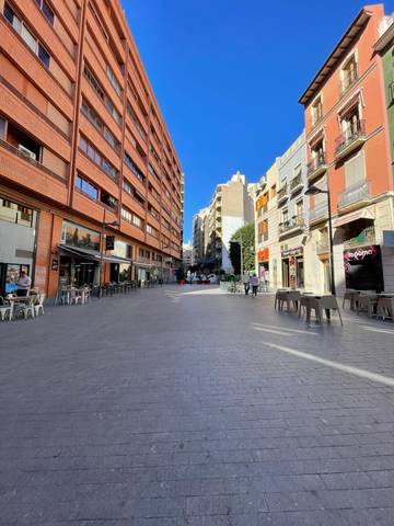 Local comercial en Alquiler en Casco Antiguo - Sta. Cruz - Ayuntamiento