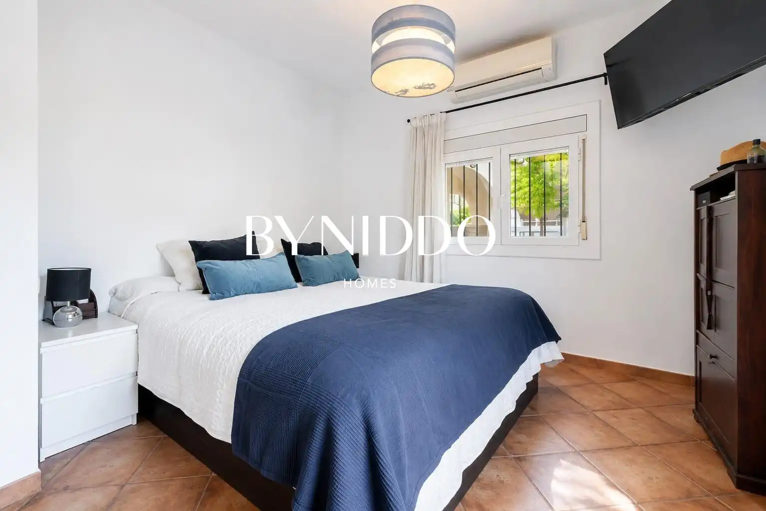 Dormitori de Casa o xalet en venda en Sant Cugat del Vallès amb Aire condicionat, Calefacció i Jardí privat