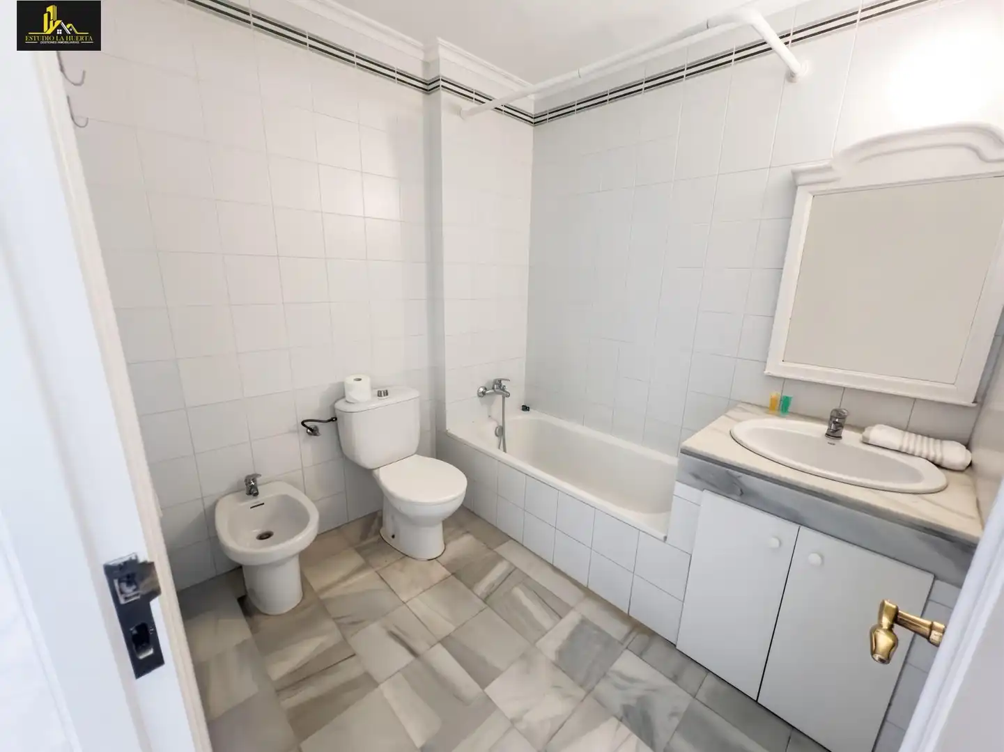 Bany de Casa o xalet en venda en El Retiro - Parque Atlántico - Ronda este