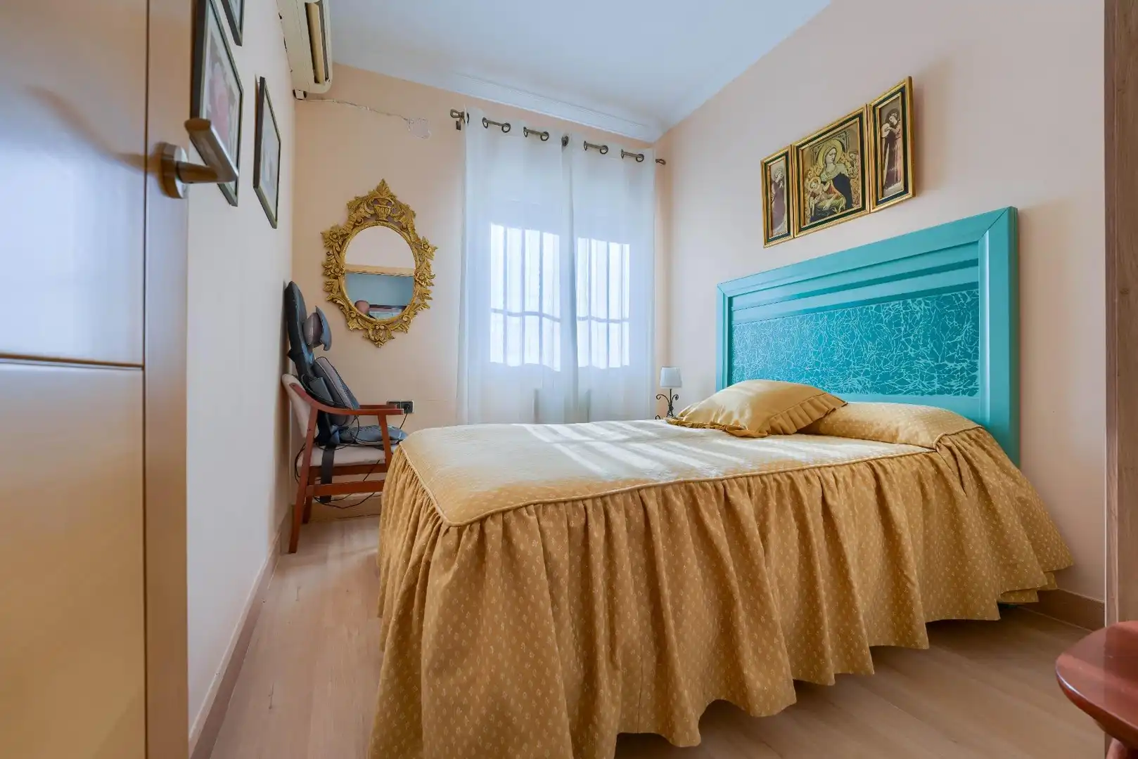 Bedroom of Houses for sale in Palomares del Río  with Air Conditioner, Heating and Private garden