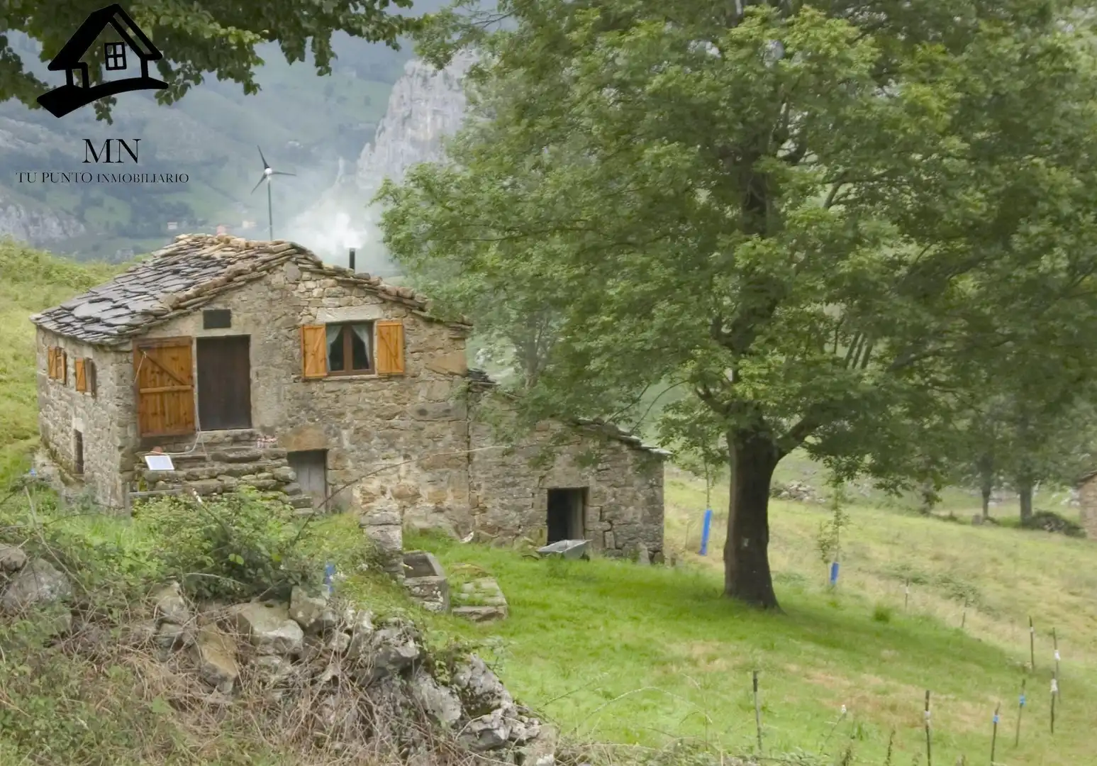 Vista exterior de Finca rústica en venda en San Roque de Riomiera