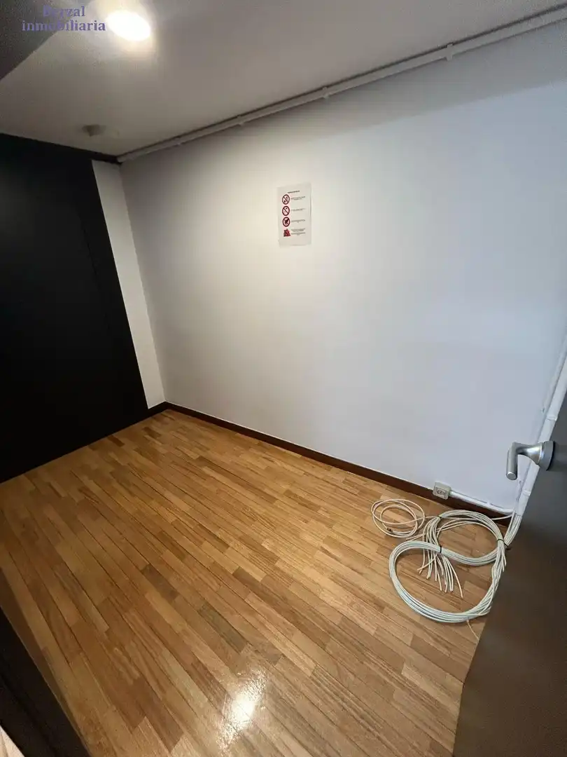 Office for sale in  Logroño  with Heating
