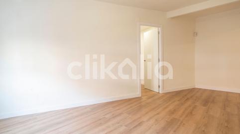 Foto 2 de Piso de alquiler en Avenida de la Paz, Xirivella