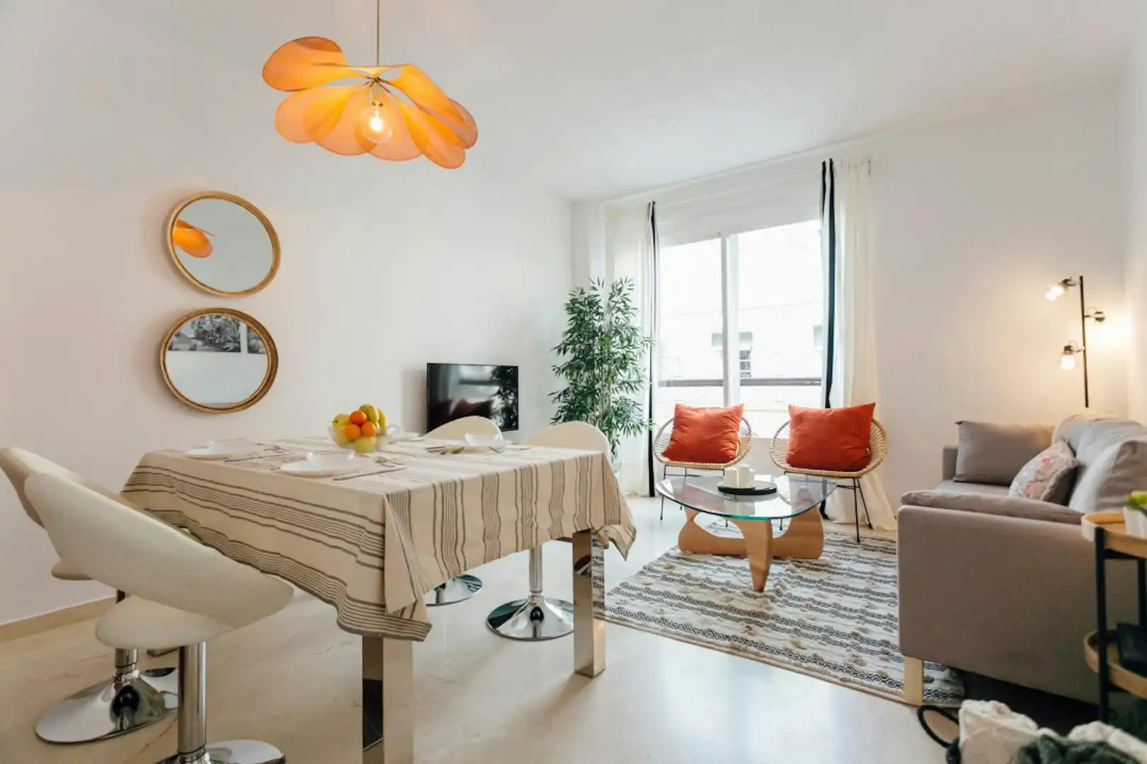Sala de estar de Piso de alquiler en Sevilla con Aire acondicionado, Calefacción y Lavadora