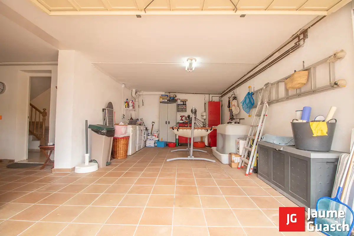 Einfamilien-Reihenhaus zum Verkauf in Torredembarra mit Klimaanlage, Heizung und Privatgarten