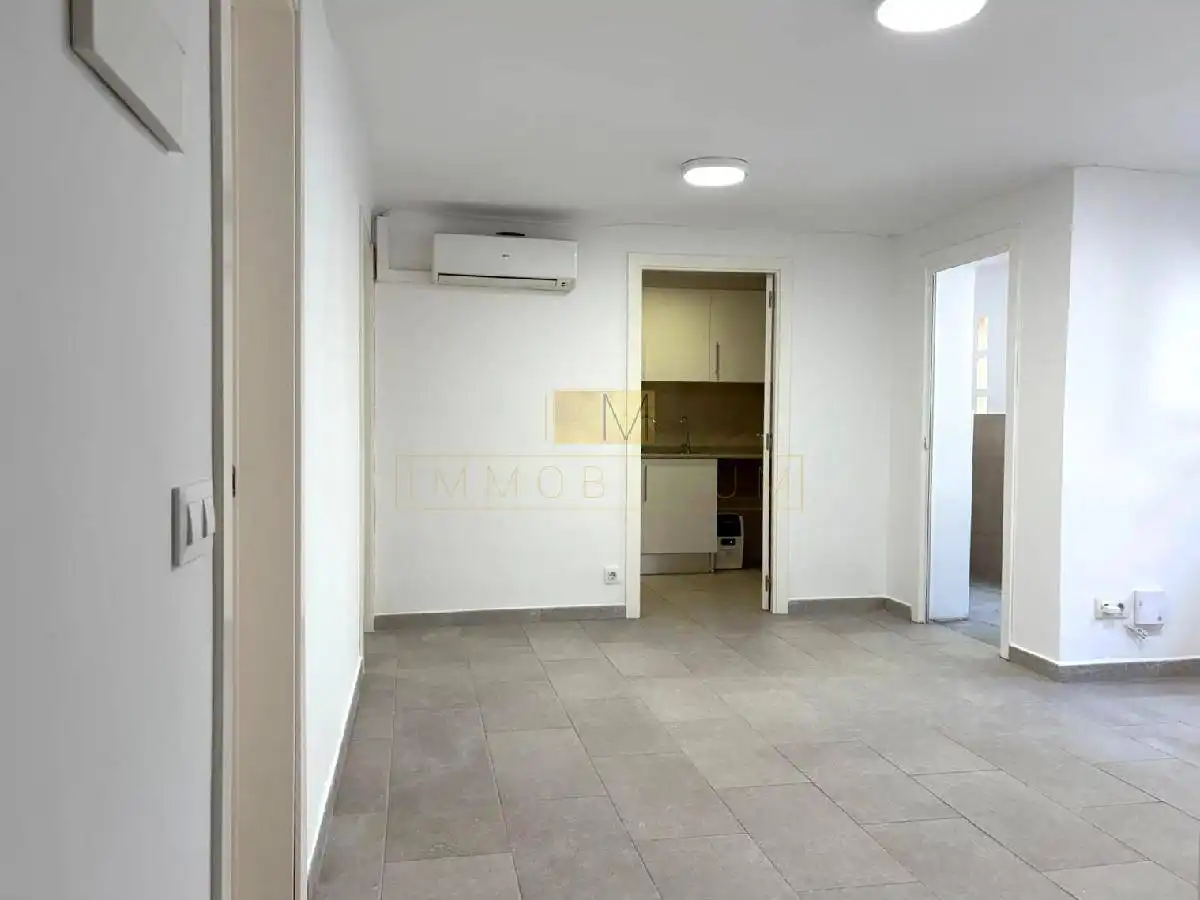 Flat for sale in Vilanova i la Geltrú  with Air Conditioner and Balcony