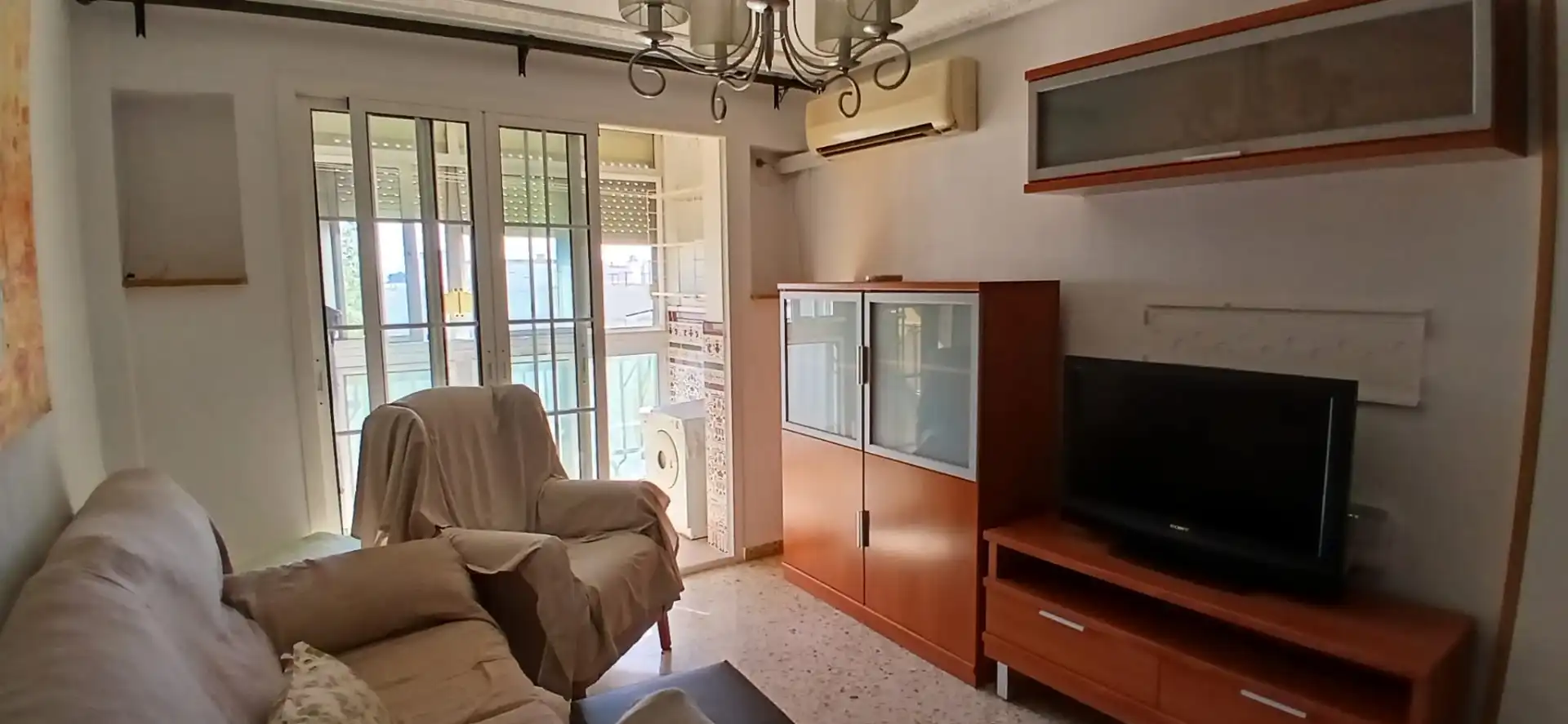 Sala de estar de Piso de alquiler en Sevilla con Aire acondicionado, Amueblado y Lavadora