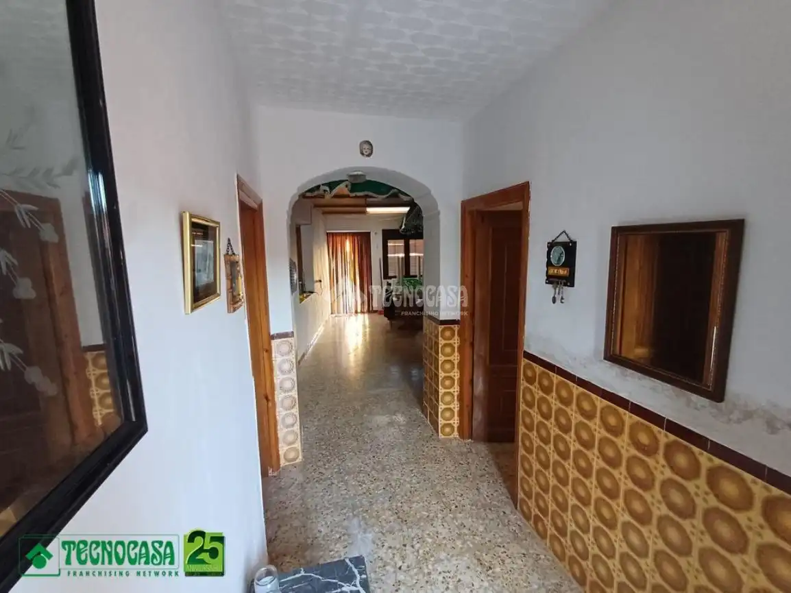 Casa aparellada en venda a C. Orense, imagen 3