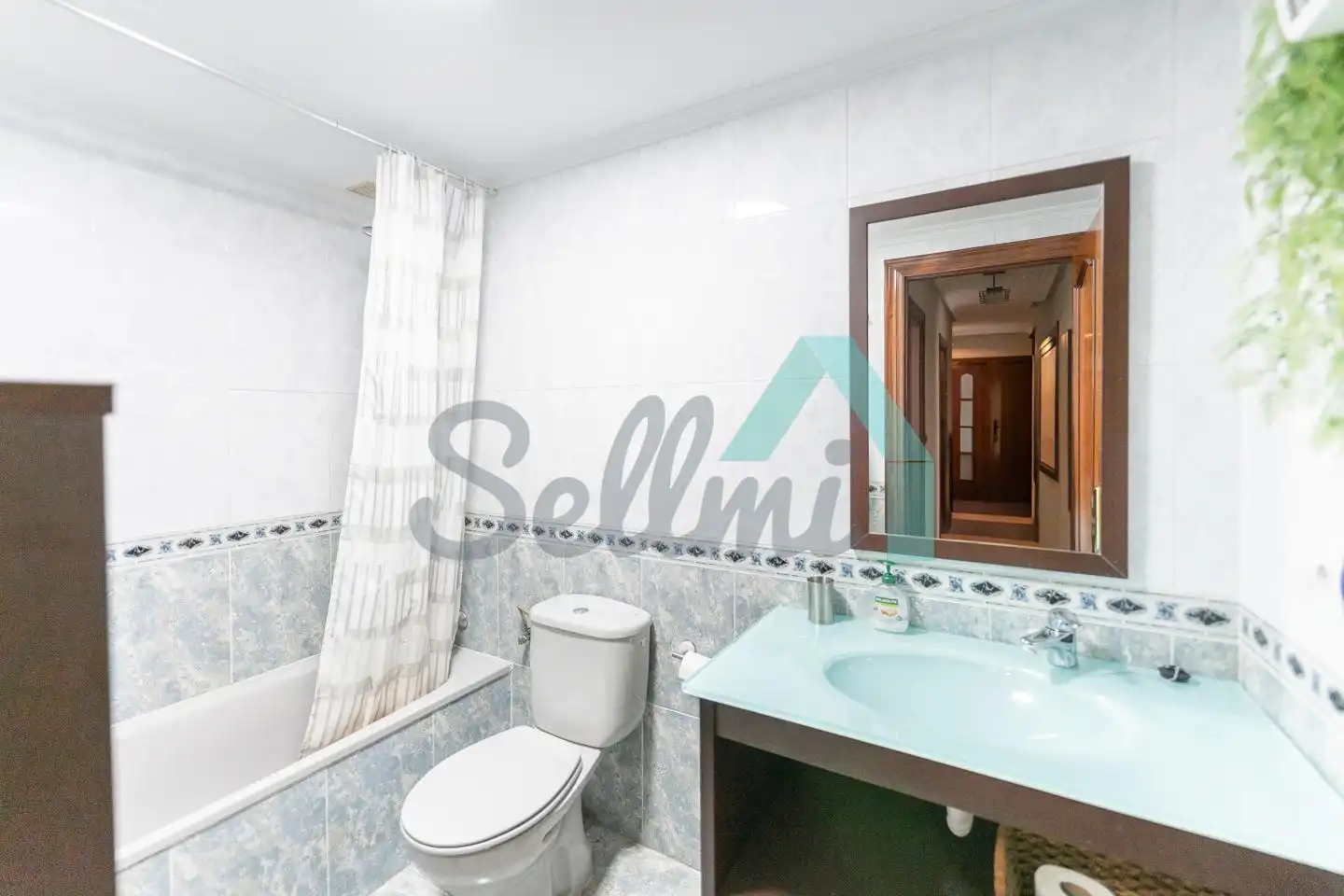 Baño de Piso en venta en Mieres (Asturias) con Calefacción y Trastero