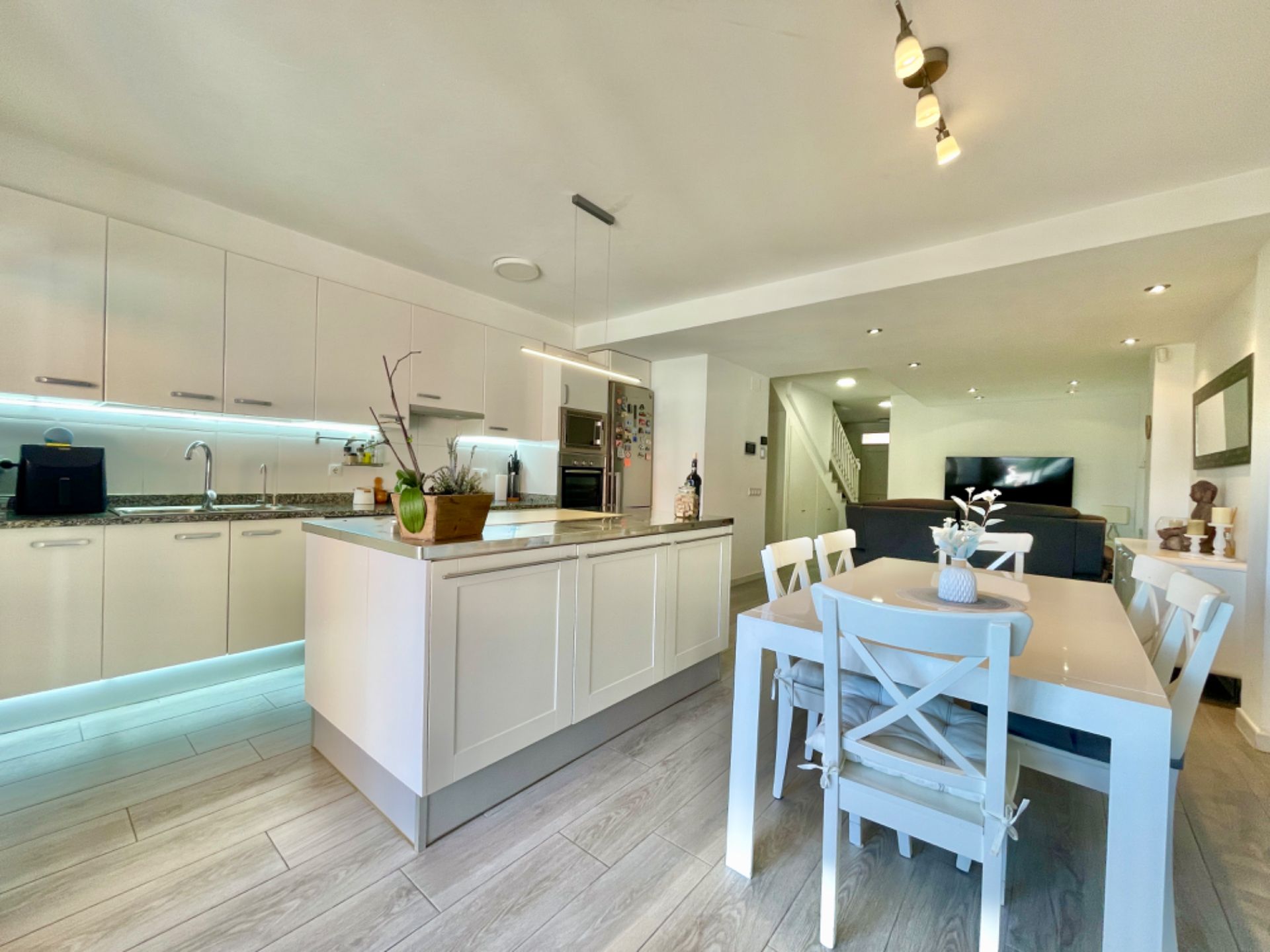 Casa adosada en venta en Carrer Bullidors, Domeny