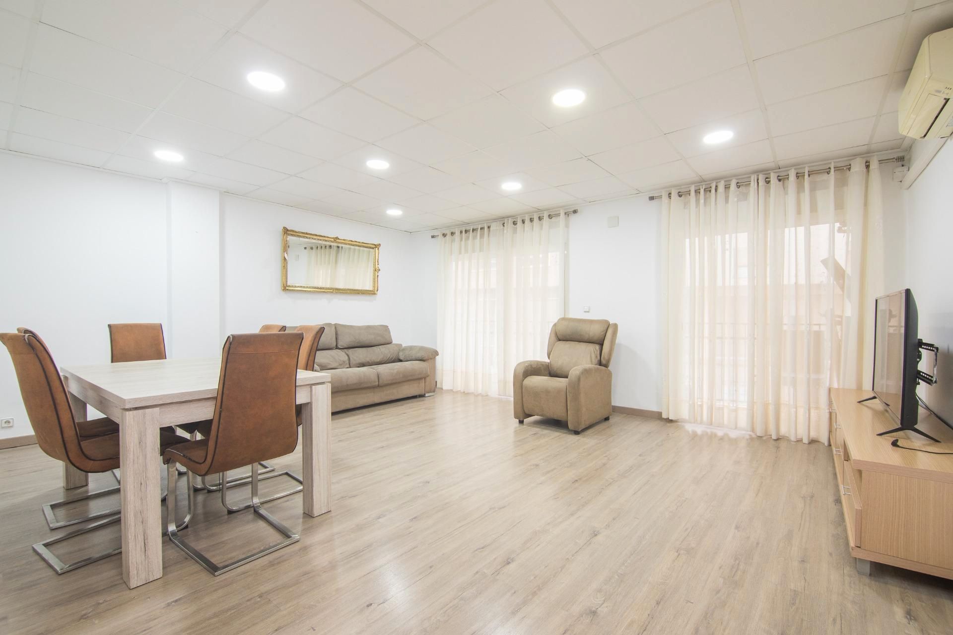 Sala d'estar de Pis en venda en Elche / Elx amb Aire condicionat i Balcó