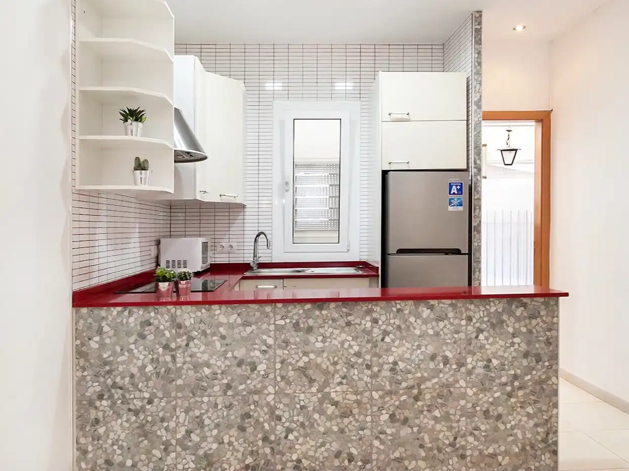 Bajo con ascensor en venta en Carrer de Violant d'Hongria Reina d'Aragó 170, imagen 2