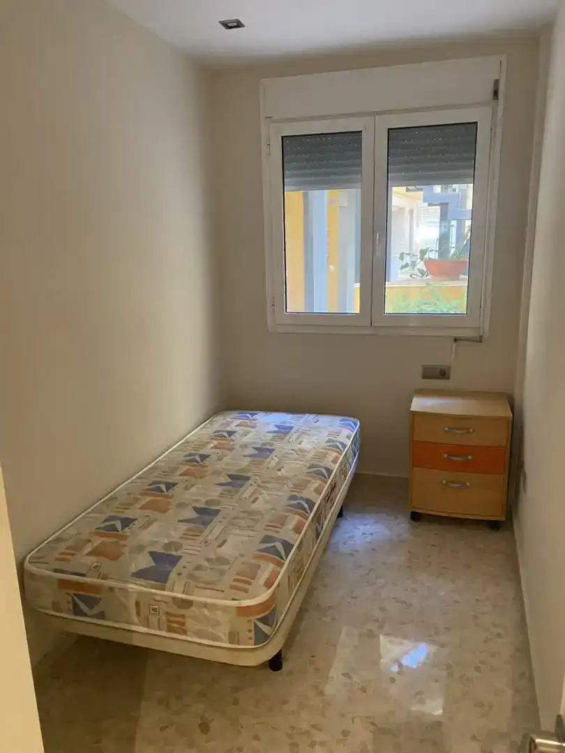 Bedroom of Flat for rent in Picanya  with Air Conditioner and Swimming Pool