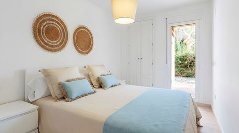 Foto 5 de Planta baixa en venda a Las Chapas - Alicate Playa, Marbella