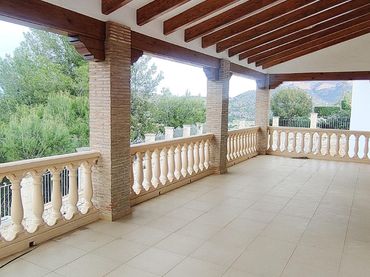 Villa avec jardin à vendre à Avenida L'ALCOIA DE 9