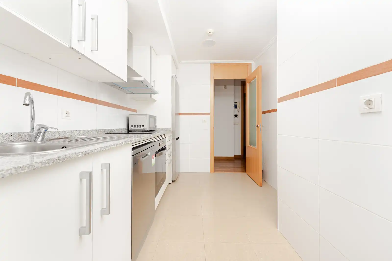 Kitchen of Flat for sale in Vigo   with Storage room