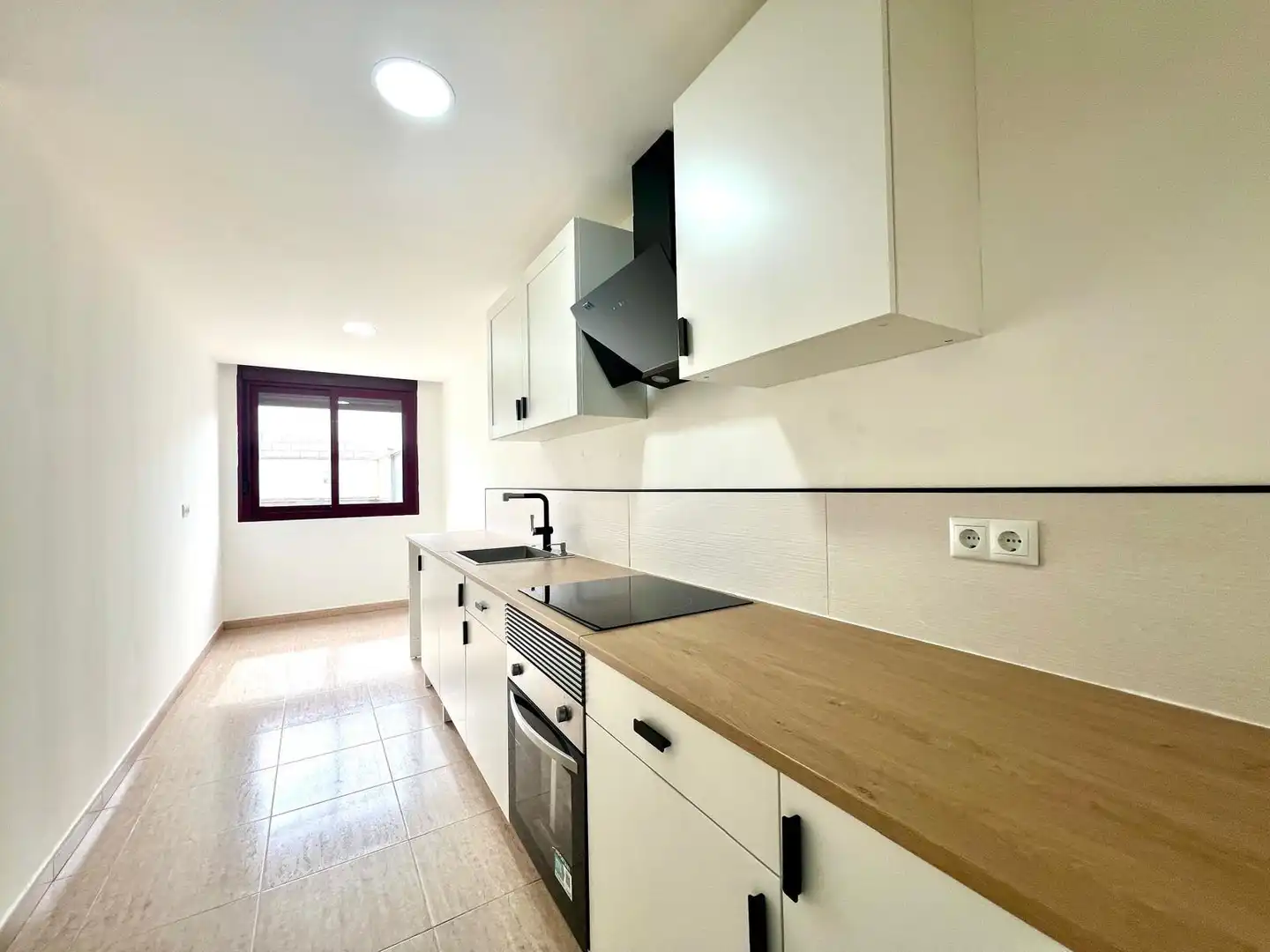 Cocina de Piso en venta en Deltebre con Alarma