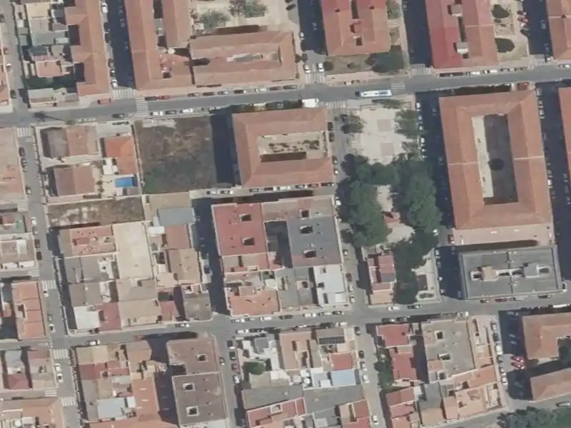 Flat for sale in Almansa 8