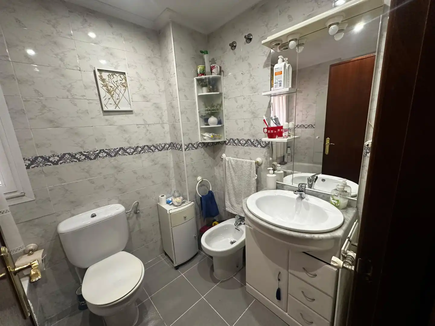 Bathroom of Flat for rent in Gijón 