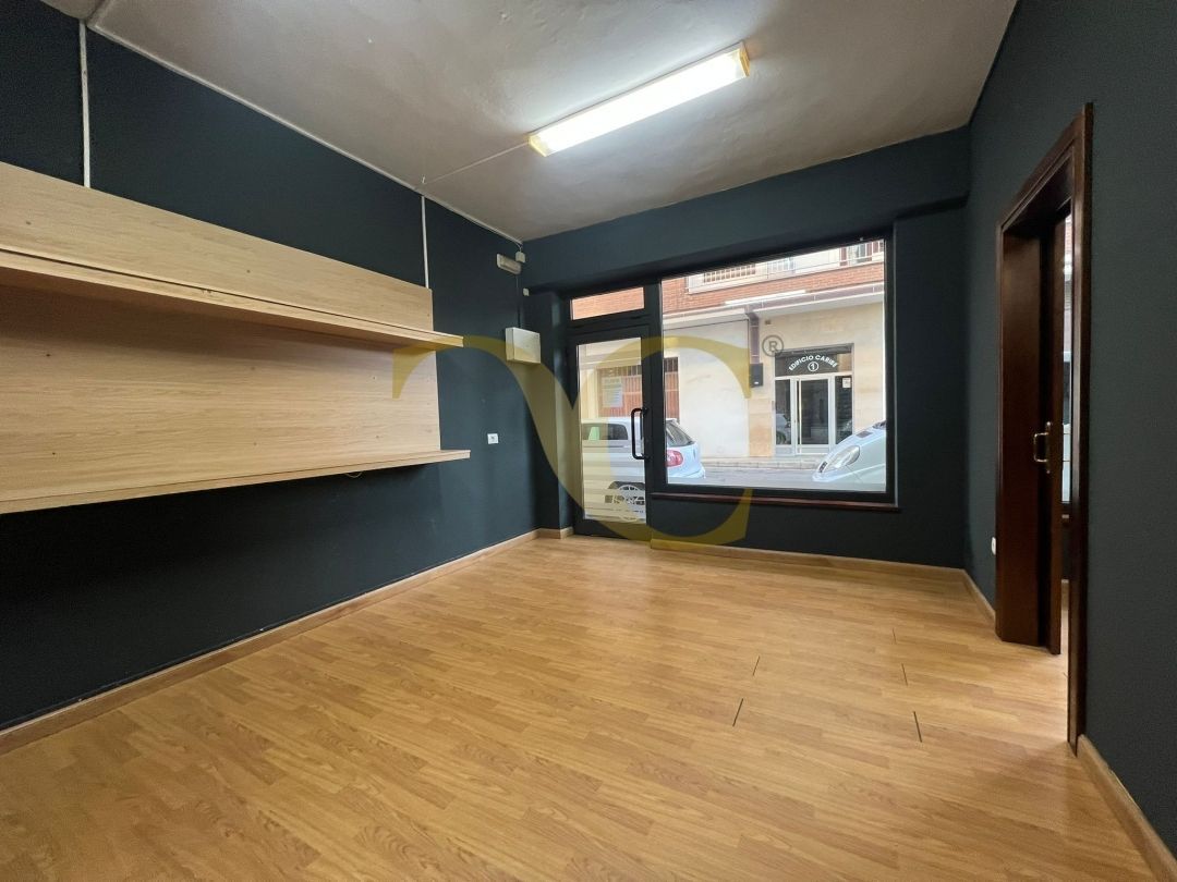 Local en venta en Llanes