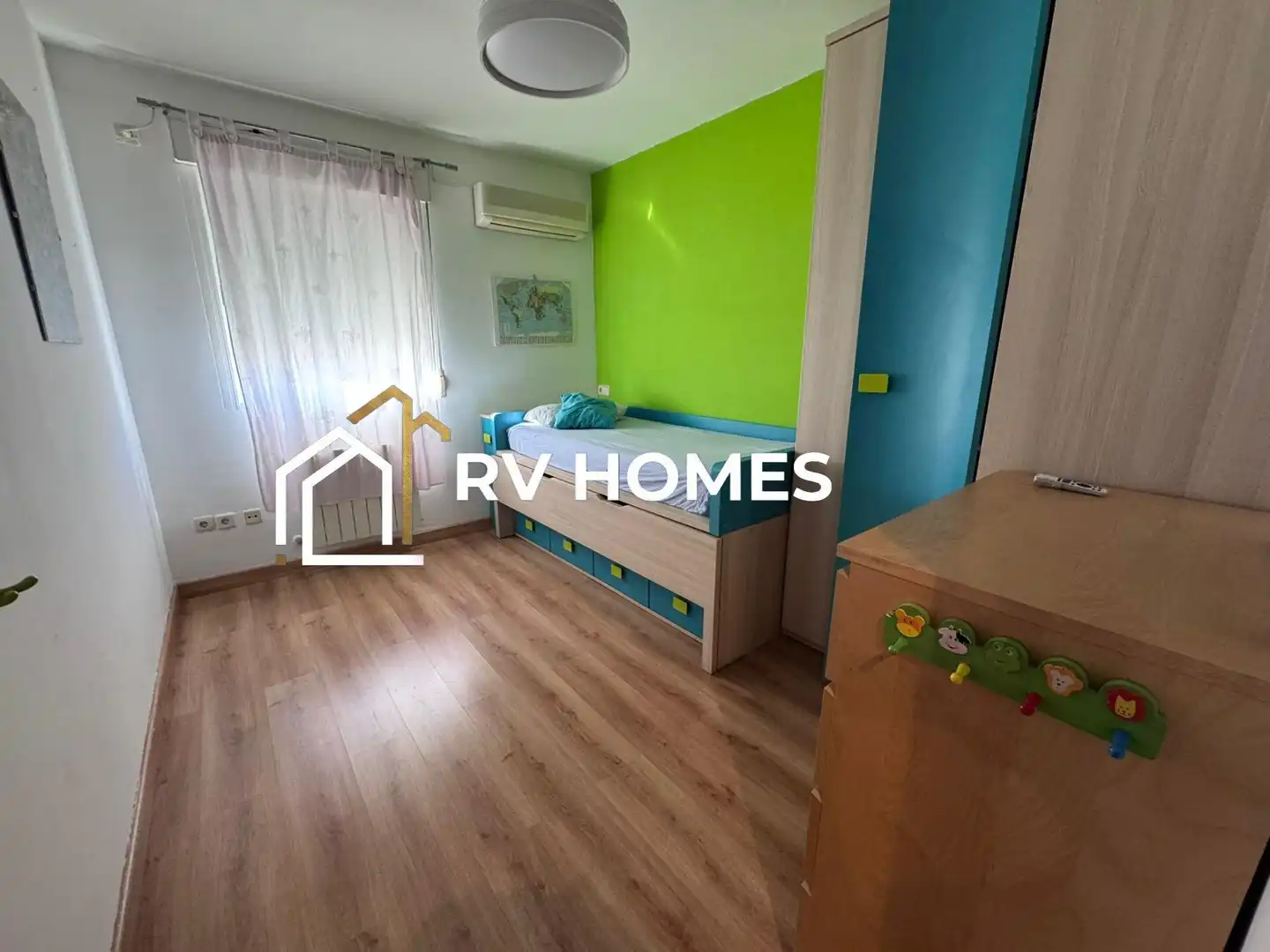 Schlafzimmer von Einfamilien-Reihenhaus zur Miete in Cáceres mit Klimaanlage, Heizung und Abstellraum